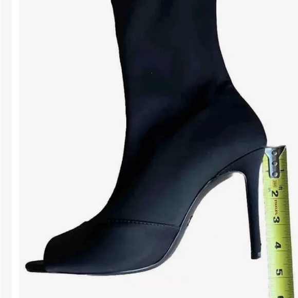 ZARA OPEN TOE HEELED ANKLE BOOTS-limited edition Size 8 - Picture 3 of 3